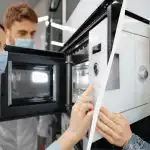 Vedec jasne odpovedal, či je mikrovlnné žiarenie nebezpečné: v tomto